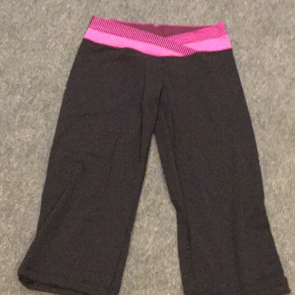 Lululemon clam diggers Capri